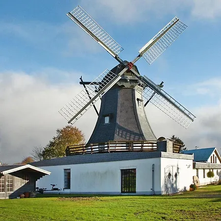 度假居 Detached In *