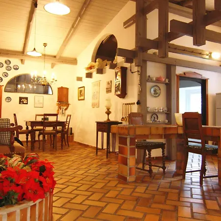 Detached In * Medelby