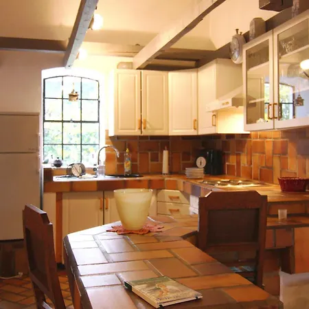 Detached In 度假居 *